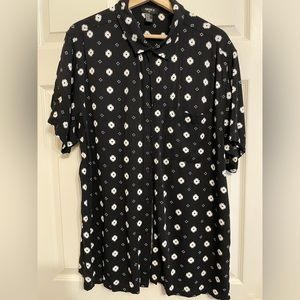 Forever 21 Black & White shirt XL